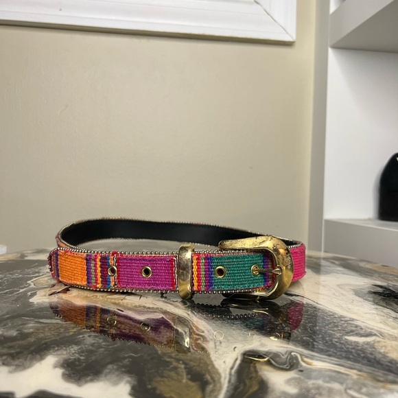 Vintage multicolor tapestry belt - Picture 2 of 11